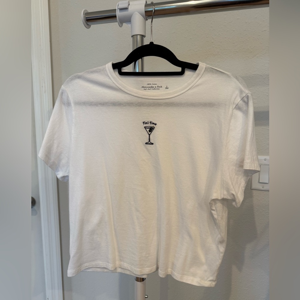 ABERCROMBIE martini embroidery tshirt